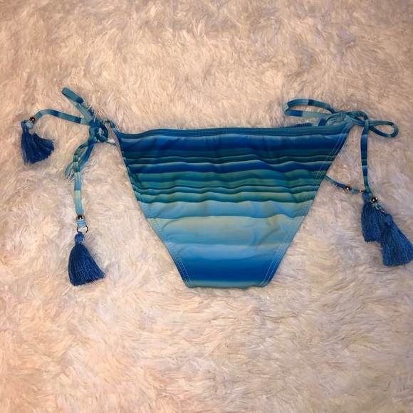 Blue Tie-Dye Bikini Bottom with Tassels size 6 NWOT - Picture 12 of 12